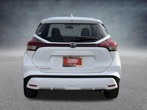 2023 Nissan Kicks S