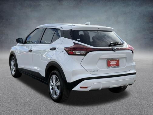 2023 Nissan Kicks S