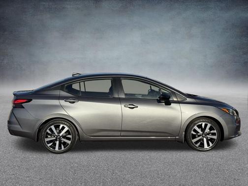 2022 Nissan Versa 1.6 S