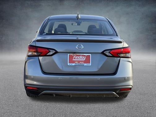 2022 Nissan Versa 1.6 S