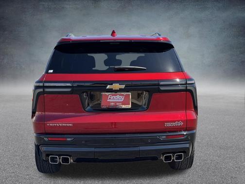 Radiant Red Tintcoat 2025 Chevrolet Traverse High Country