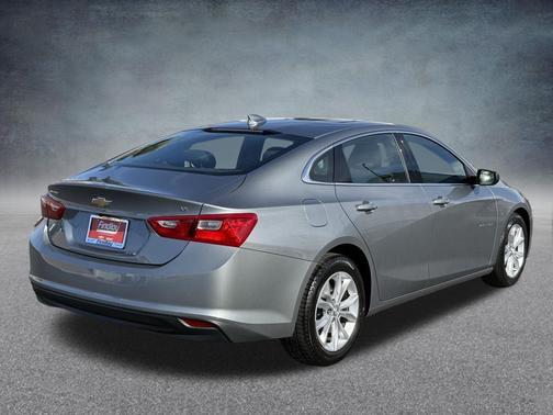 Sterling Gray Metallic 2023 Chevrolet Malibu FWD 1LT