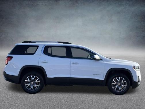 2023 GMC Acadia FWD SLT