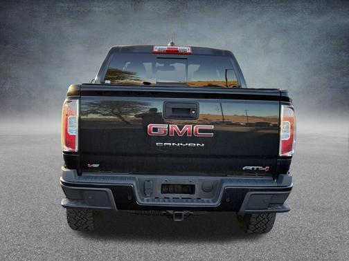 2022 GMC Canyon AT4