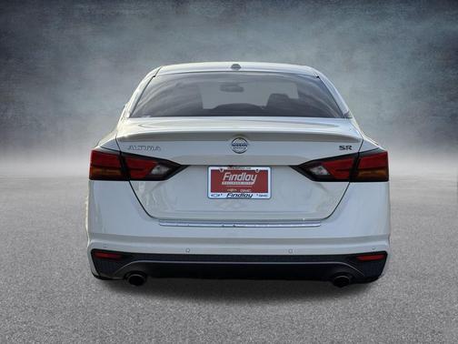 2022 Nissan Altima SR FWD