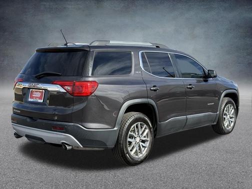 2018 GMC Acadia SLE-2