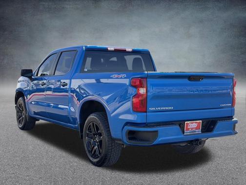 Glacier Blue Metallic 2023 Chevrolet Silverado 1500 Custom