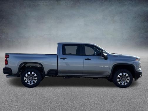 2026 Chevrolet Silverado 2500 Custom