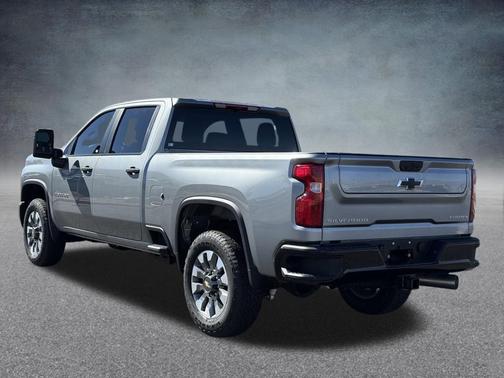 2026 Chevrolet Silverado 2500 Custom