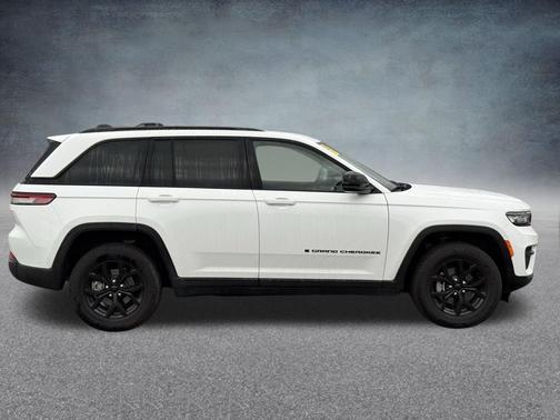 2024 Jeep Grand Cherokee Altitude
