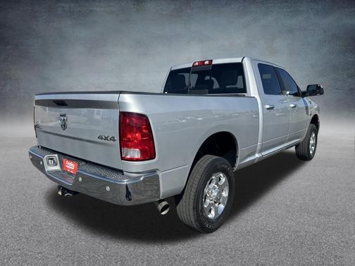 Bright Silver Metallic Clearcoat 2018 RAM 2500 Big Horn Crew Cab 4x4 6'4' Box