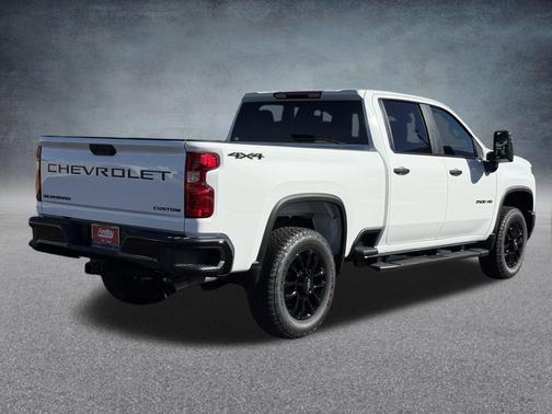 2026 Chevrolet Silverado 2500 Custom