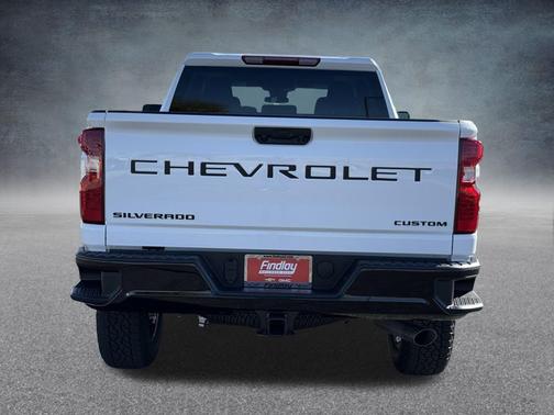 2026 Chevrolet Silverado 2500 Custom