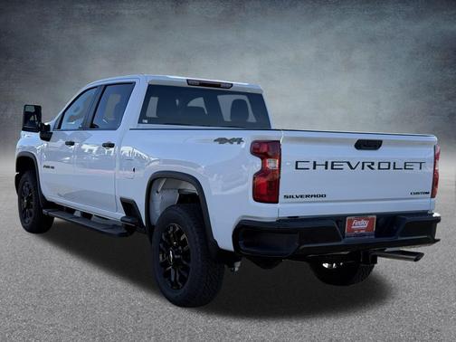 2026 Chevrolet Silverado 2500 Custom