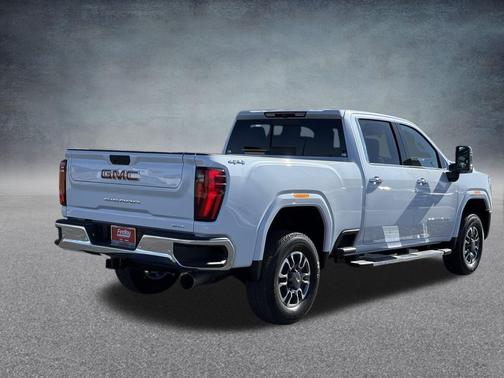 2026 GMC Sierra 3500 SLT