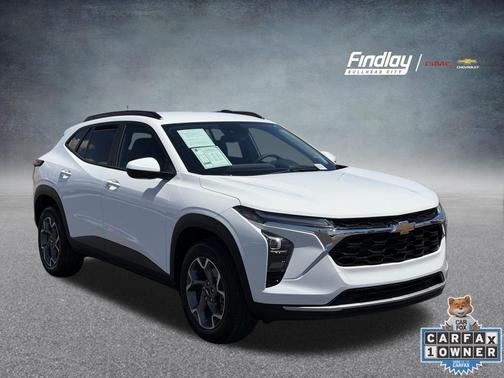 Summit White 2025 Chevrolet Trax LT