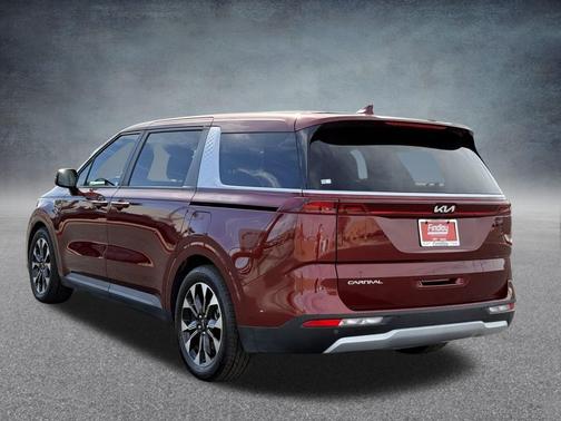 2024 Kia Carnival EX