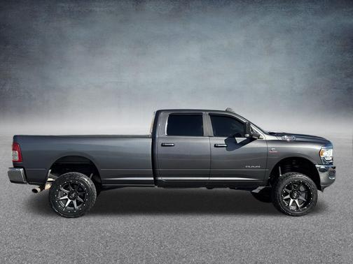 2019 RAM 3500 Big Horn Crew Cab 4x4 8' Box