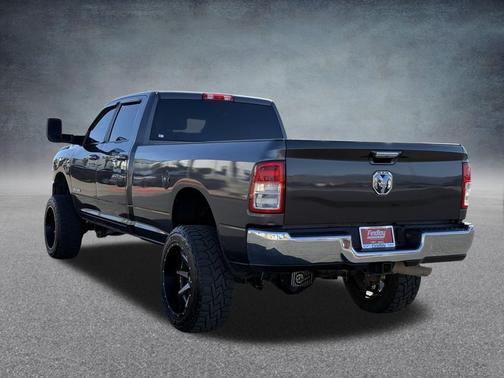 2019 RAM 3500 Big Horn Crew Cab 4x4 8' Box