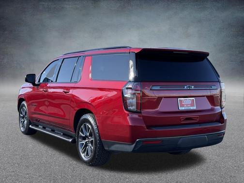 2022 Chevrolet Suburban 4WD Z71