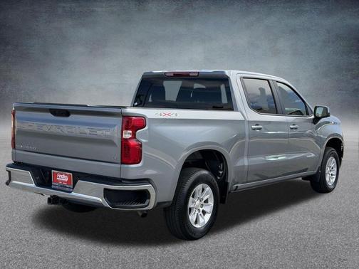 Sterling Gray Metallic 2025 Chevrolet Silverado 1500 LT
