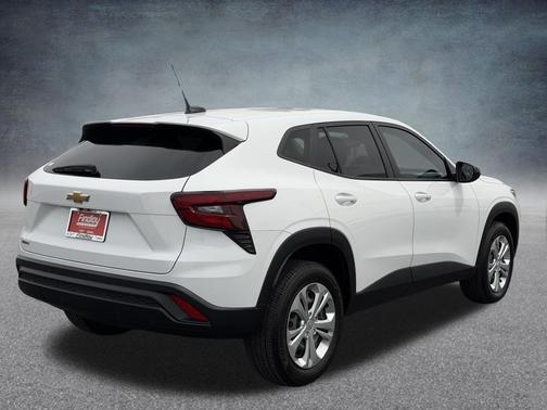 Summit White 2024 Chevrolet Trax LS