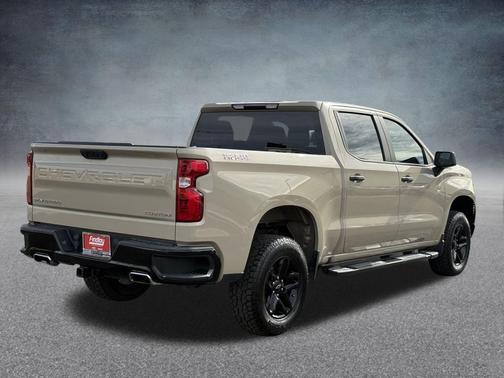 2022 Chevrolet Silverado 1500 Custom Trail Boss
