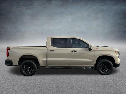 2022 Chevrolet Silverado 1500 Custom Trail Boss