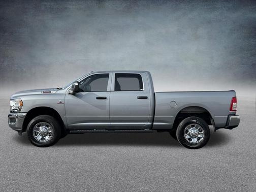 2024 RAM 2500 Tradesman Crew Cab 4x4 6'4' Box