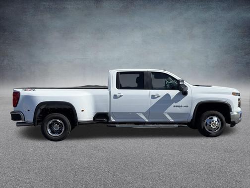 2024 Chevrolet Silverado 3500 LT