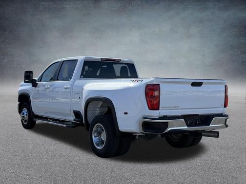 2024 Chevrolet Silverado 3500 LT