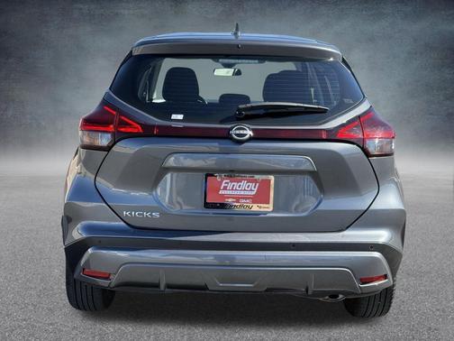2024 Nissan Kicks S