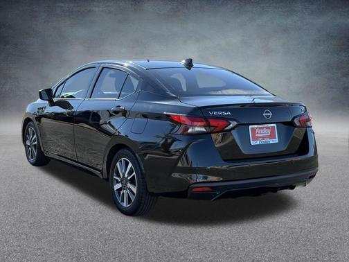 2023 Nissan Versa 1.6 SV