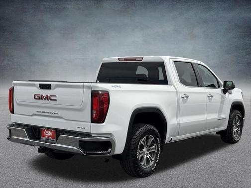 Summit White 2025 GMC Sierra 1500 SLT