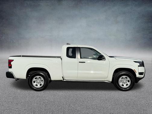 2025 Nissan Frontier S