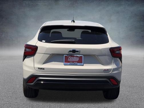 Summit White 2026 Chevrolet Trax FWD 1RS