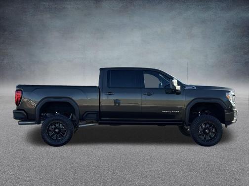2022 GMC Sierra 2500 AT4