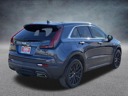 2022 Cadillac XT4 Luxury