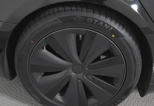 Solid Black 2021 Tesla Model S Plaid