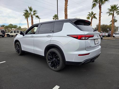 2023 Mitsubishi Outlander SEL Black Edition 2WD