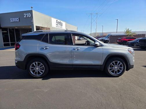 2024 GMC Terrain SLT