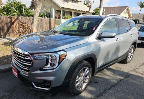 2024 GMC Terrain SLT
