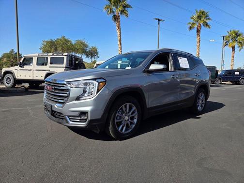 2024 GMC Terrain SLT