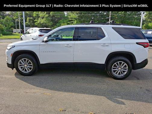 2022 Chevrolet Traverse LT Cloth