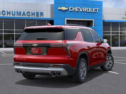 Radiant Red Tintcoat 2026 Chevrolet Traverse LT