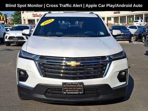 2022 Chevrolet Traverse LT Cloth