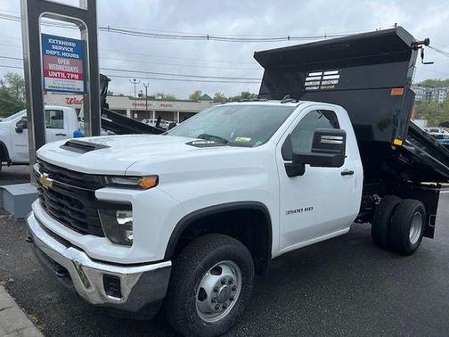 2025 Chevrolet Silverado 3500 WT