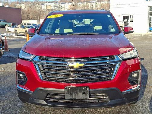 2022 Chevrolet Traverse LT Leather