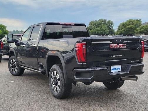 2025 GMC Sierra 2500 Denali