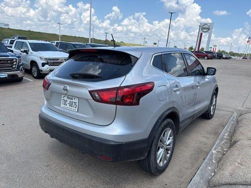 2017 Nissan Rogue Sport S
